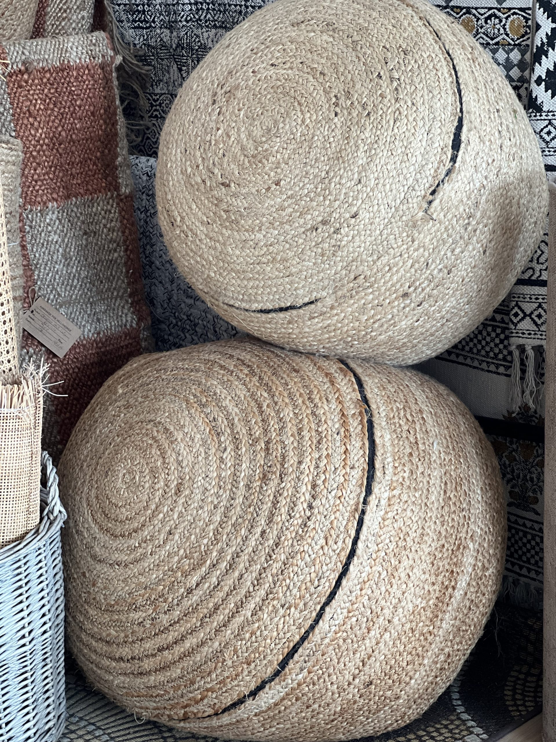Round Jute ottoman - Image 5