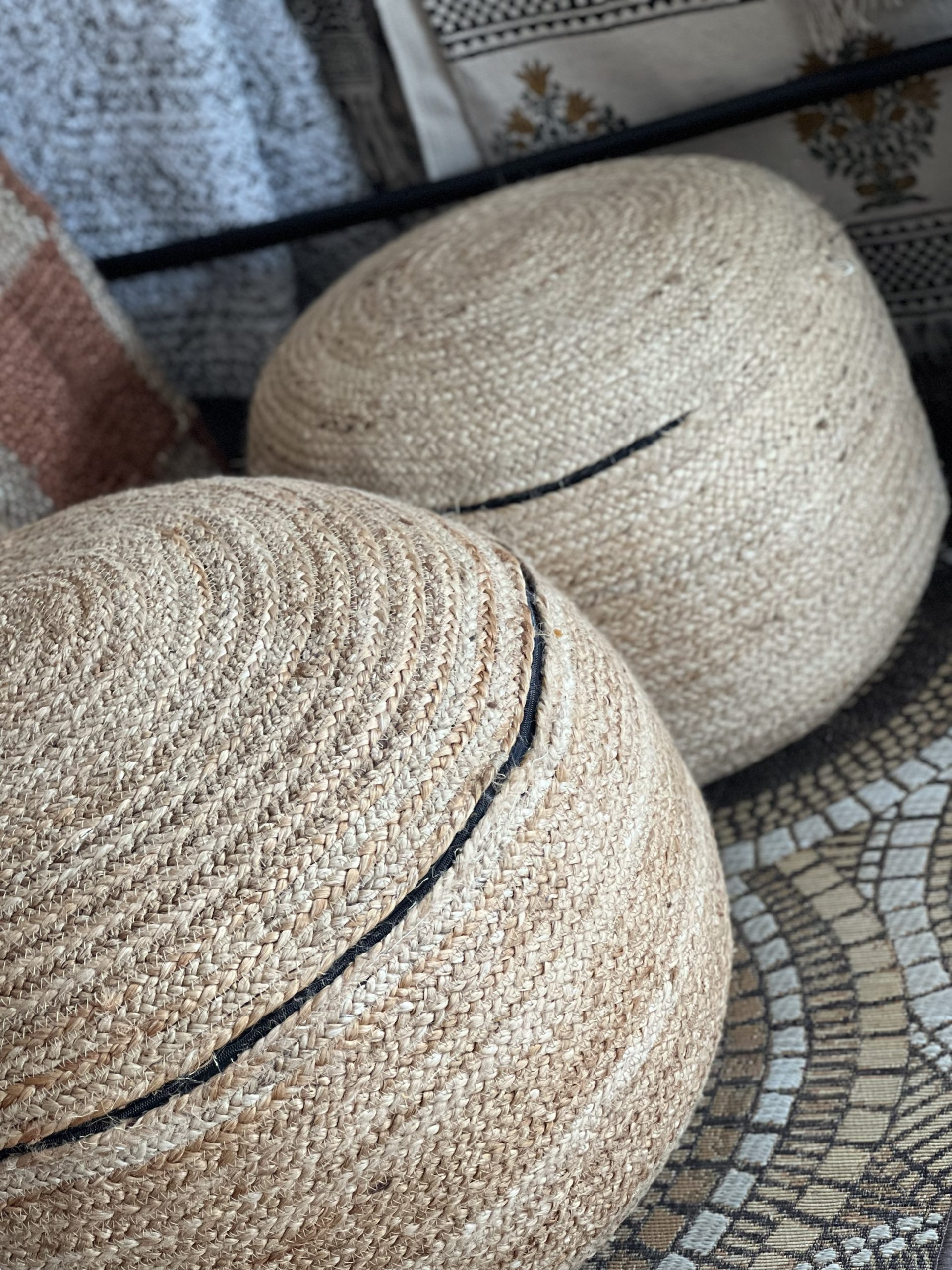 Round Jute ottoman - Image 6